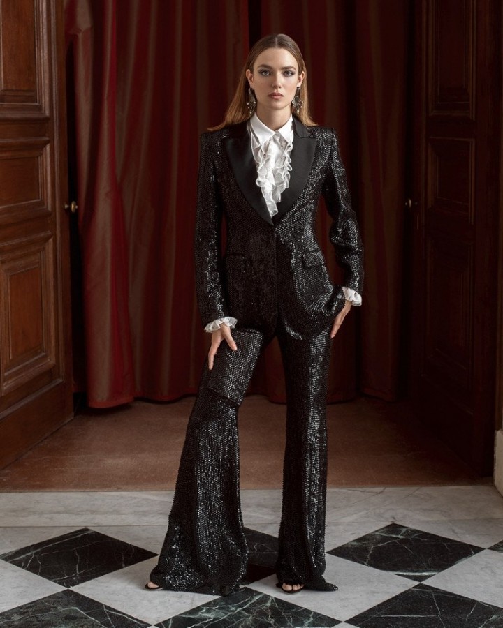 Стильная черно-белая коллекция Optical Illusion от Alberta Ferretti Стильная черно-белая коллекция Optical Illusion от Alberta Ferretti