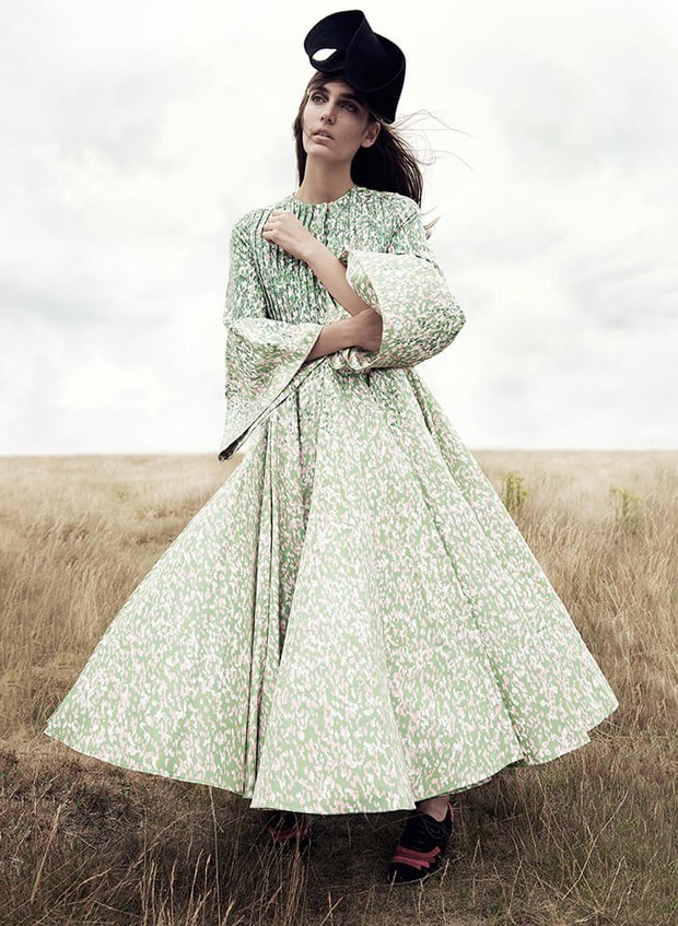 Zuzanna Bijoch for Harper’s Bazaar UK by Regan Cameron Zuzanna Bijoch for Harper’s Bazaar UK by Regan Cameron