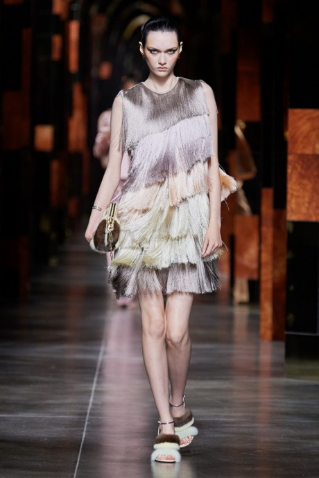 Коллекция Fendi Ready-To-Wear Весна-Лето 2022