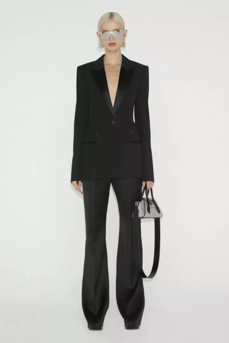 Коллекция Givenchy Pre-Fall 2023