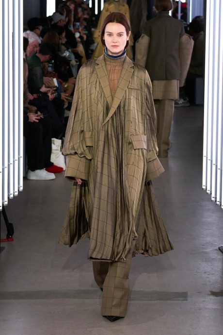 Коллекция Sacai Fall 2024 Ready-to-Wear