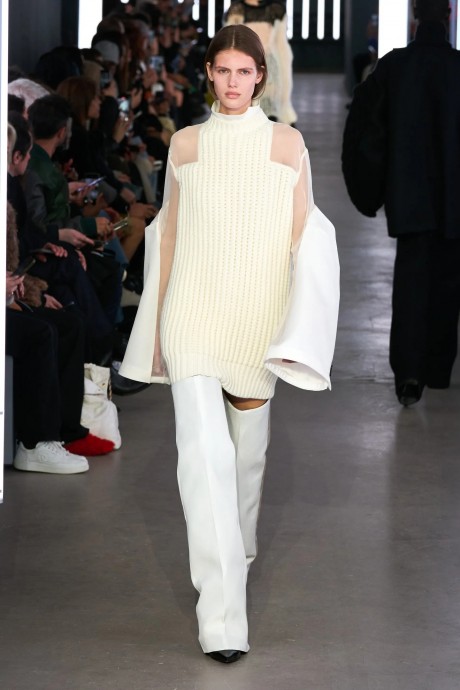 Обзор коллекции Sacai Fall 2024 Ready-to-Wear