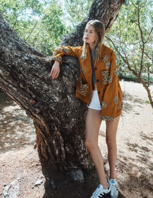 Даутцен Крус (Doutzen Kroes) в фотосессии для журнала Vogue Netherlands (2024) Даутцен Крус (Doutzen Kroes) в фотосессии для журнала Vogue Netherlands (2024)