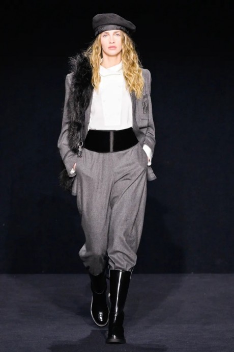Коллекция Emporio Armani Ready-To-Wear Осень-Зима 2023 Коллекция Emporio Armani Ready-To-Wear Осень-Зима 2023