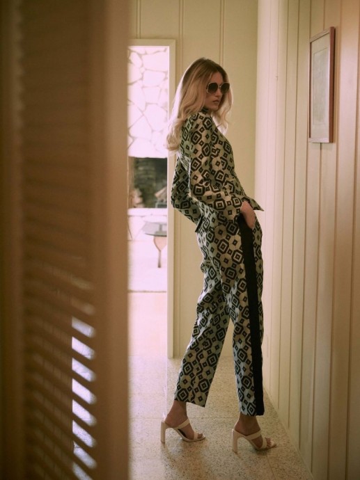 Марта Хант (Martha Hunt) украсила обложку июльского Harper’s Bazaar Greece Марта Хант (Martha Hunt) украсила обложку июльского Harper’s Bazaar Greece