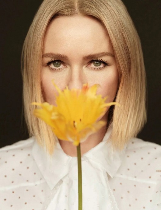 Наоми Уоттс (Naomi Watts) в фотосессии для журнала Elle France (2023)