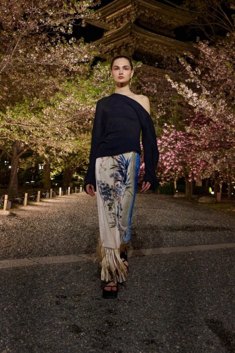 Dior осень/зима 2025-2026 фэшн-шоу в Киото