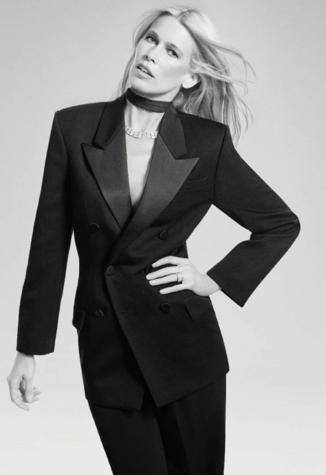 Клаудия Шиффер (Claudia Schiffer) в фотосессии для журнала Vogue Arabia (2024) Клаудия Шиффер (Claudia Schiffer) в фотосессии для журнала Vogue Arabia (2024)