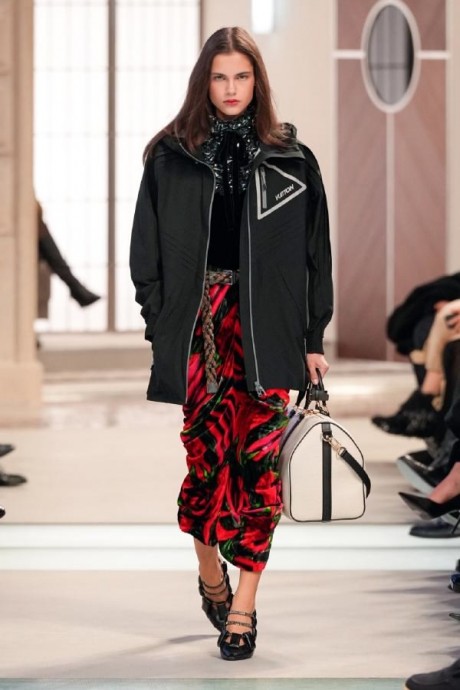 Коллекция Louis Vuitton Ready-To-Wear Осень-Зима 2025-2026 Коллекция Louis Vuitton Ready-To-Wear Осень-Зима 2025-2026