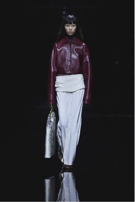Коллекция Khaite Ready-To-Wear Fall/Winter 2024 New York Коллекция Khaite Ready-To-Wear Fall/Winter 2024 New York