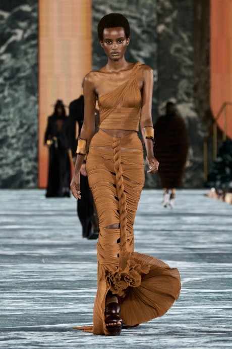 Коллекция Balmain Ready-To-Wear Весна-Лето 2023