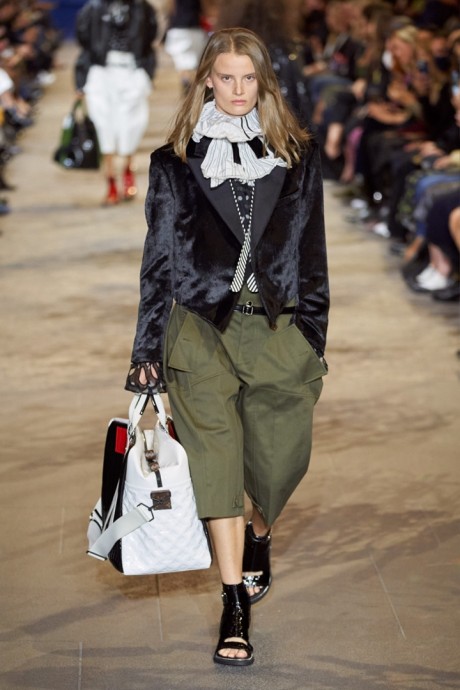 Коллекция Louis Vuitton Ready-To-Wear Весна-Лето 2022