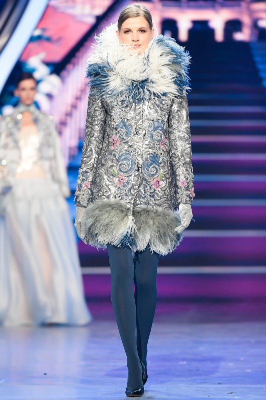 Модели коллекции Valentin Yudashkin Модели коллекции Valentin Yudashkin