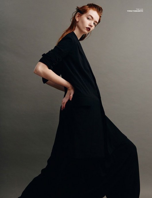 Grace Grace for DESIGN SCENE Magazine by Jinling & Sun Grace Grace for DESIGN SCENE Magazine by Jinling & Sun