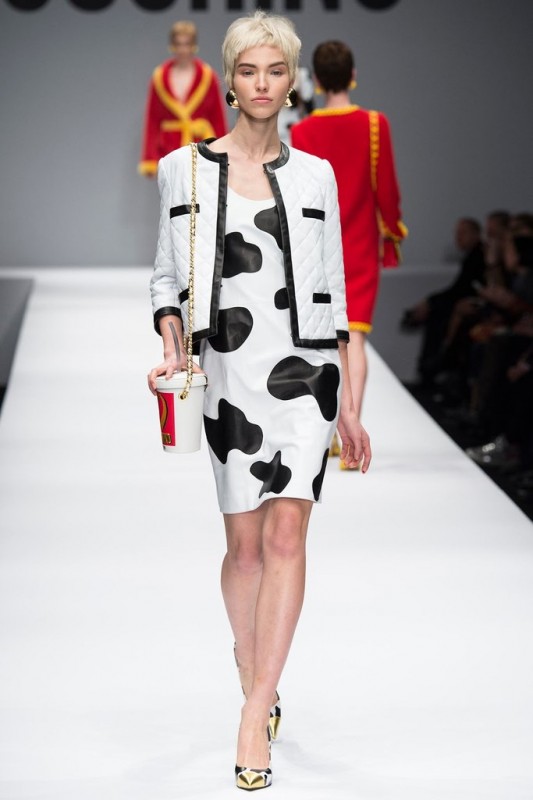 Модели коллекции Moschino Модели коллекции Moschino