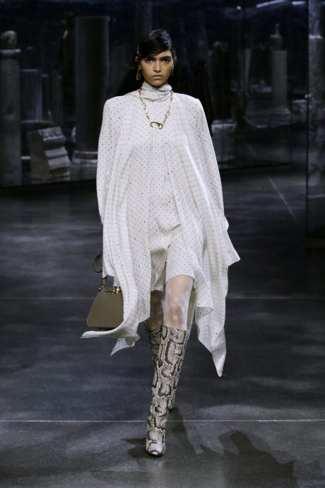 Коллекция Fendi Ready-To-Wear Осень-Зима 2021/2022