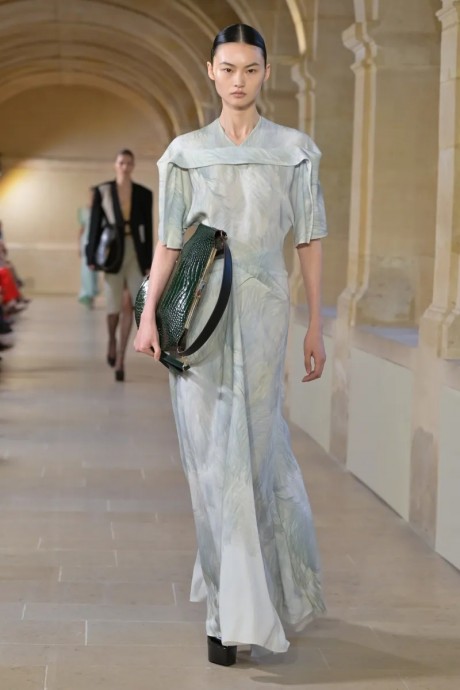 Коллекция Victoria Beckham Ready-To-Wear Осень-Зима 2023-2024 Коллекция Victoria Beckham Ready-To-Wear Осень-Зима 2023-2024