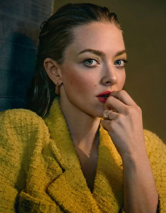 Аманда Сайфред (Amanda Seyfried) в фотосессии для журнала Marie Claire US