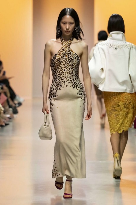 Коллекция Georges Hobeika Ready-To-Wear Весна-Лето 2025 Коллекция Georges Hobeika Ready-To-Wear Весна-Лето 2025