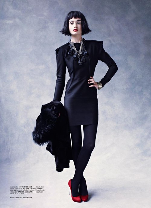Gwen Loos and Pauline van der Cruysse by Mariano Vivanco Gwen Loos and Pauline van der Cruysse by Mariano Vivanco
