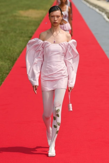 Коллекция Jacquemus Ready-To-Wear Осень-Зима 2023-2024 Коллекция Jacquemus Ready-To-Wear Осень-Зима 2023-2024