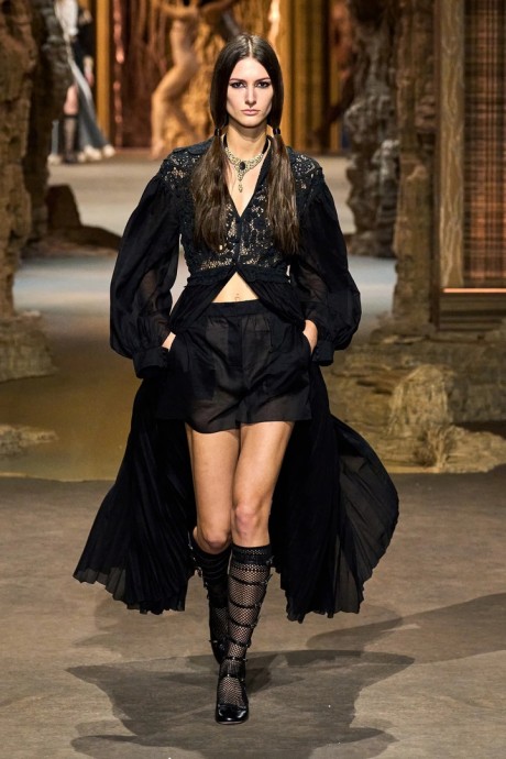 Коллекция Christian Dior Ready-To-Wear Весна-Лето 2023 Коллекция Christian Dior Ready-To-Wear Весна-Лето 2023