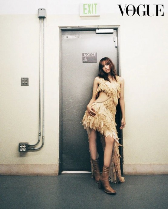 Лиса / Lisa (Blackpink) в фотосессии для журнала Vogue Korea (2024) Лиса / Lisa (Blackpink) в фотосессии для журнала Vogue Korea (2024)