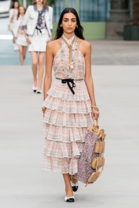 Модели коллекции Chanel Resort