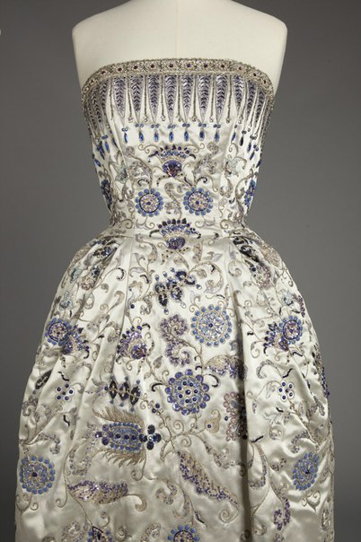 Christian Dior, 1950-е. Christian Dior, 1950-е.