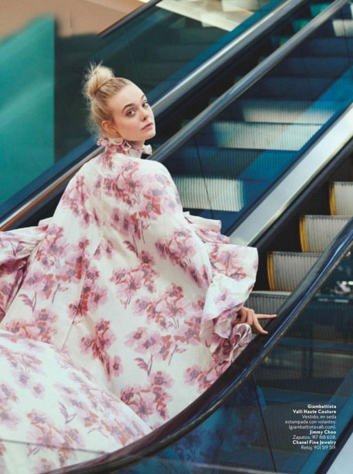 Эль Фаннинг (Elle Fanning) в фотосессии для журнала InStyle Spain Эль Фаннинг (Elle Fanning) в фотосессии для журнала InStyle Spain