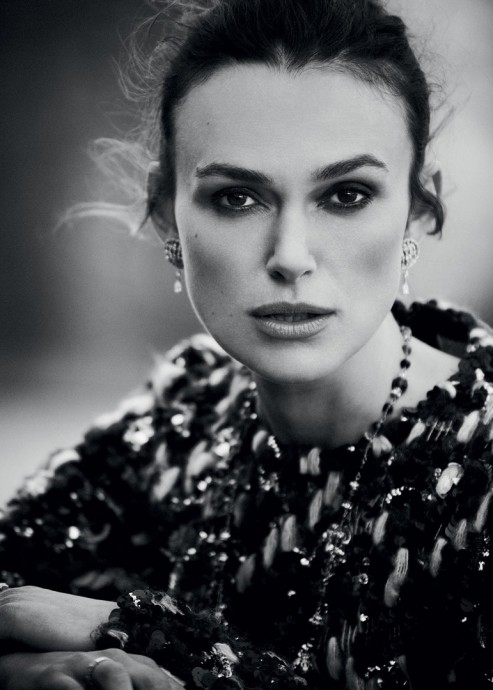 Кира Найтли (Keira Knightley) украсила обложку июльского выпуска Harper's Bazaar UK