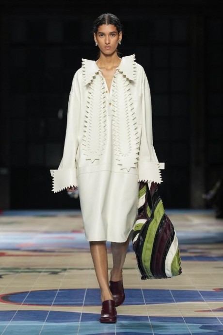 Коллекция Bottega Veneta Ready-To-Wear Весна-Лето 2024 Коллекция Bottega Veneta Ready-To-Wear Весна-Лето 2024