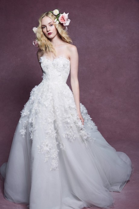 Модели коллекции Marchesa Bridal