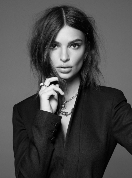 Эмили Ратаковски (Emily Ratajkowski) в фотосессии для журнала ELLE Australia