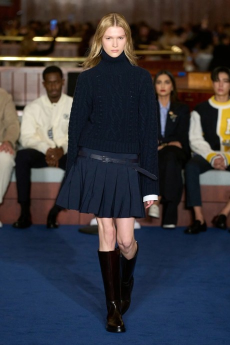 Обзор коллекции Tommy Hilfiger Fall 2024 Ready-to-Wear Обзор коллекции Tommy Hilfiger Fall 2024 Ready-to-Wear