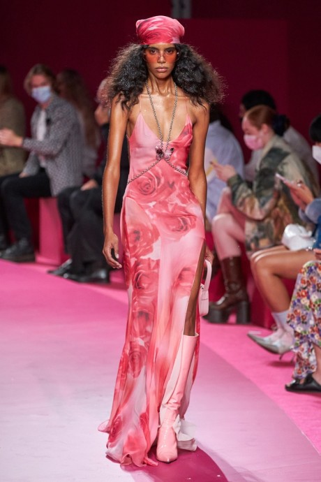 Коллекция Blumarine Ready-To-Wear Весна-Лето 2022