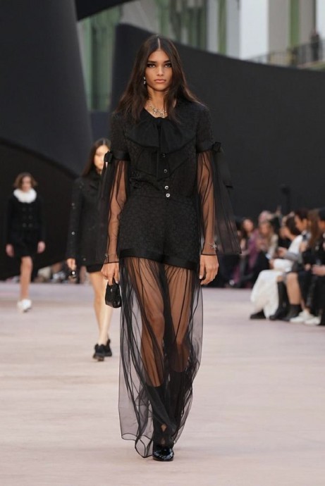 Коллекция Chanel Ready-To-Wear Осень-Зима 2025-2026 Коллекция Chanel Ready-To-Wear Осень-Зима 2025-2026