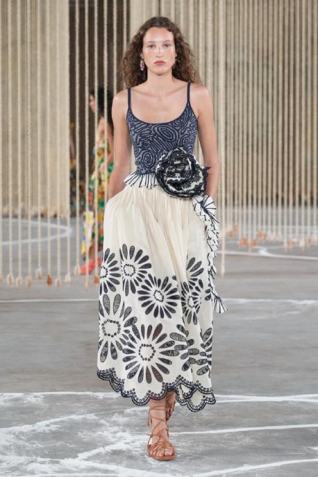 Коллекция Ulla Johnson Ready-To-Wear Весна-Лето 2024