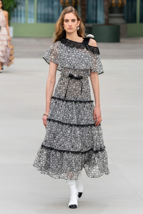 Модели коллекции Chanel Resort