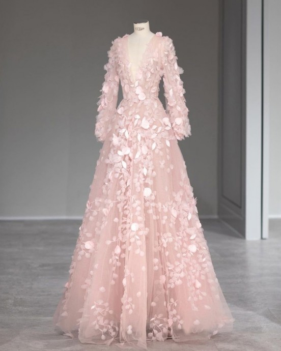 Шикарные платья в розовых оттенках