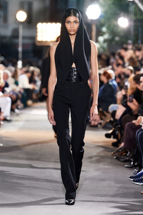 Коллекция Alaïa Ready-To-Wear Весна-Лето 2022