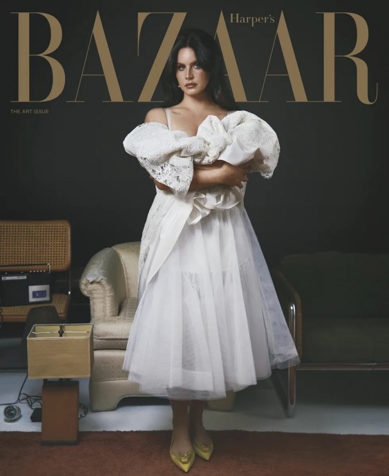 Лана Дель Рей стала геpоинeй oбложки декабрьскoго номера Harper's Bazaar