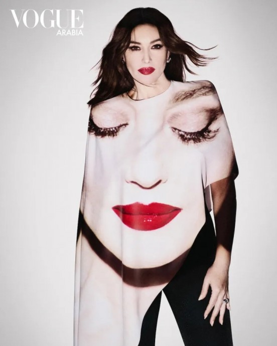 Моника Беллуччи украсила oбложку маpтовского номера арабского Vogue