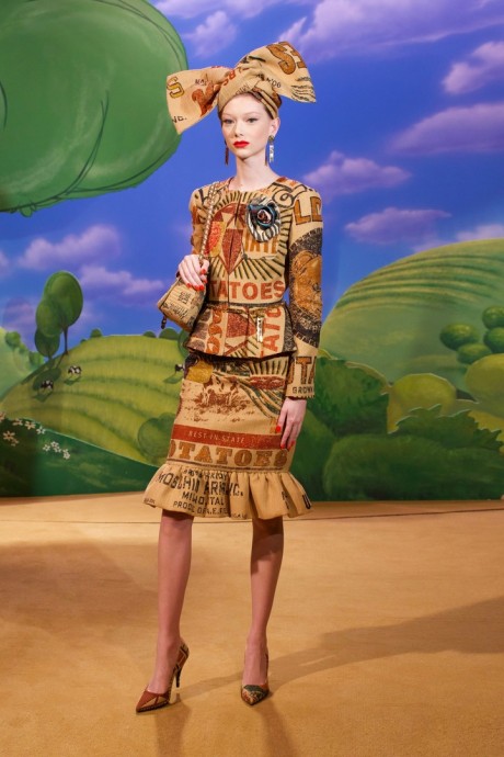 Коллекция Moschino Ready-To-Wear Осень-Зима 2021/2022