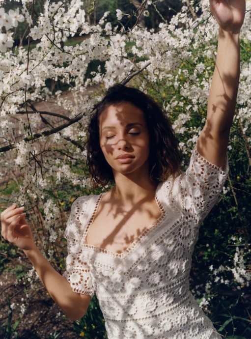 Модель Francesca Hayward украсила летний Harper's Bazaar UK