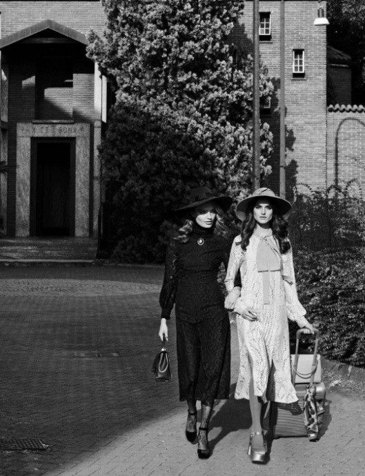 Blanca Padilla, Anna Mila for Vogue Italia by Greg Lotus Blanca Padilla, Anna Mila for Vogue Italia by Greg Lotus