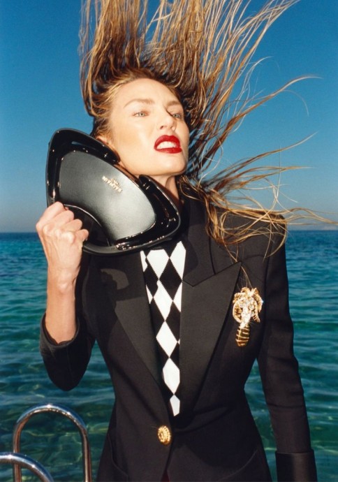 Кэндис Свейнпол (Candice Swanepoel) в фотосессии для рекламной кампании Balmain (2024) Кэндис Свейнпол (Candice Swanepoel) в фотосессии для рекламной кампании Balmain (2024)