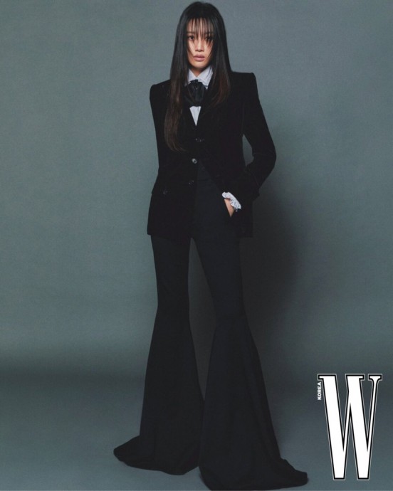 Мун Га-ён (Moon Ga-young) в фотосессии для W Magazine (2023) Мун Га-ён (Moon Ga-young) в фотосессии для W Magazine (2023)