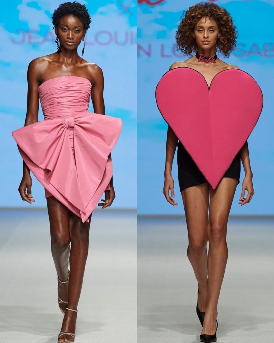 Шикарный показ коллекции Jean Louis Sabaji и Barbie для лета 2023 года Шикарный показ коллекции Jean Louis Sabaji и Barbie для лета 2023 года