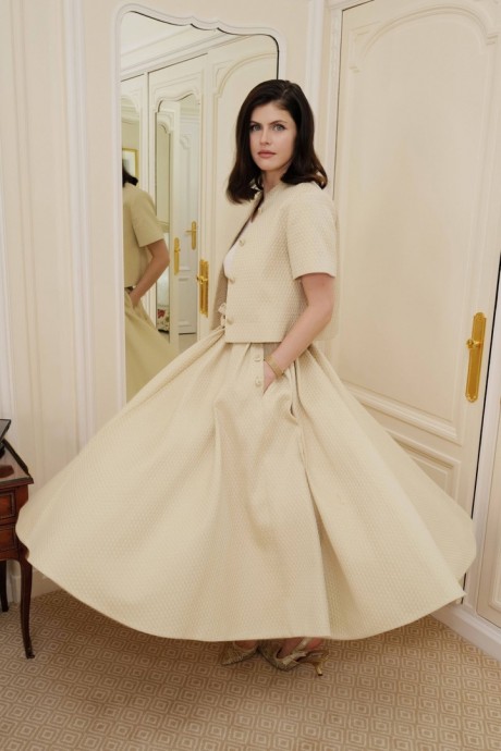 Александра Даддарио (Alexandra Daddario) в фотосессии для журнала British Vogue (2023)